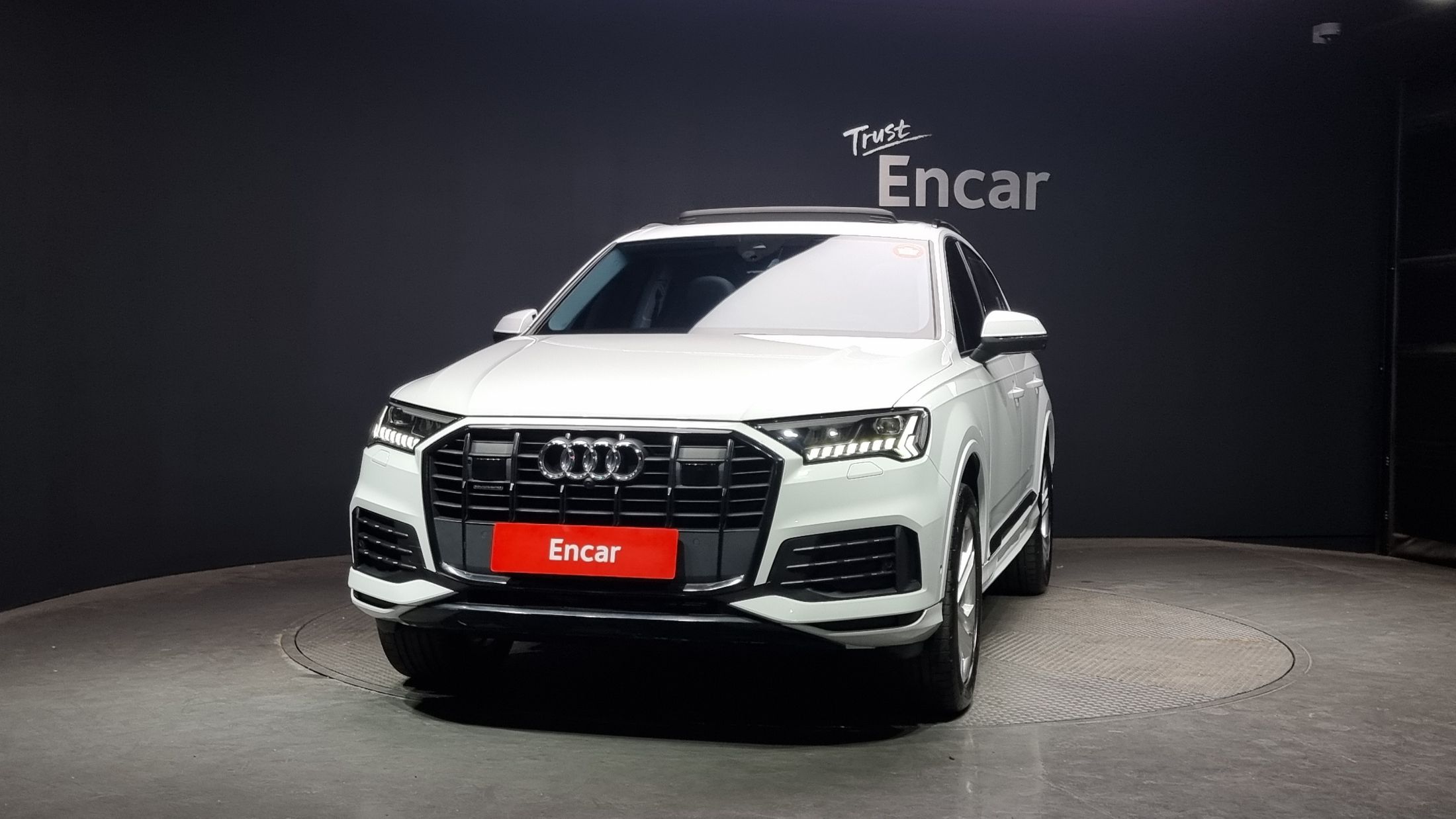 AUDI Q7 4M