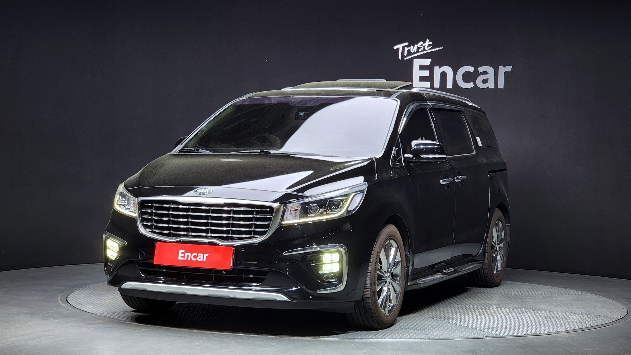 KIA CARNIVAL 2018