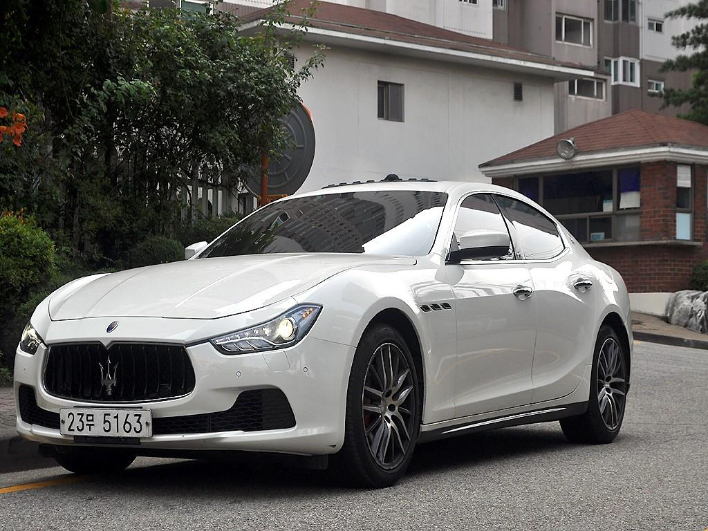 MASERATI GHIBLI 2017
