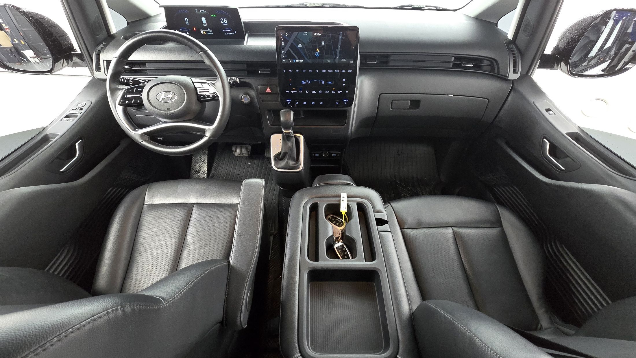 HYUNDAI STARIA 2022