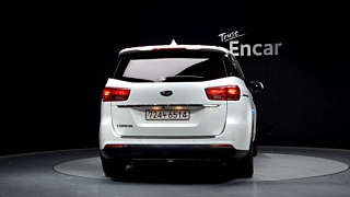KIA CARNIVAL 2018