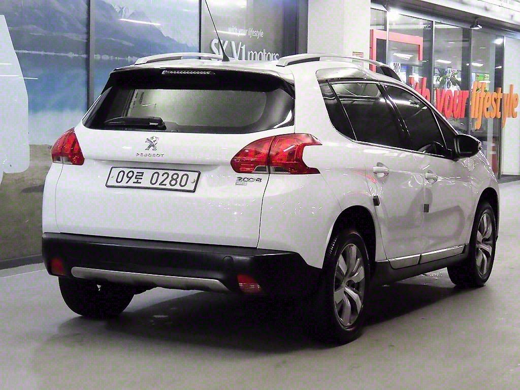 PEUGEOT 2008 2015
