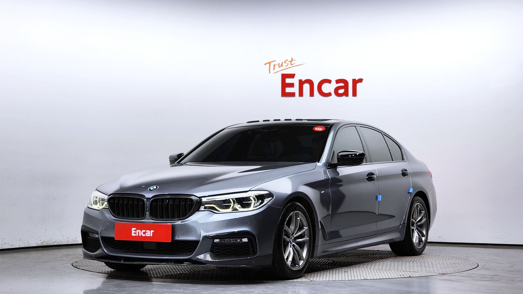 BMW 5-SERIES G30 2017
