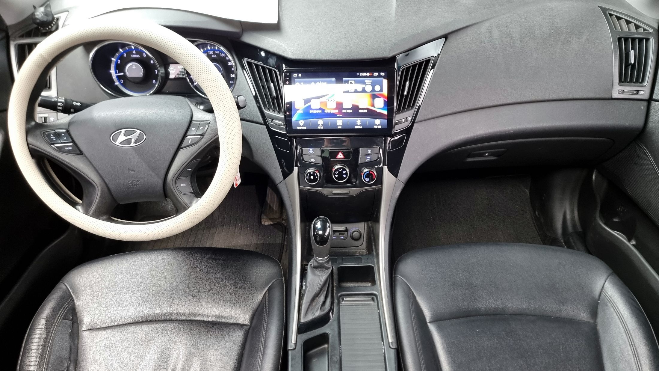 HYUNDAI SONATA THE BRILLIANT 2012
