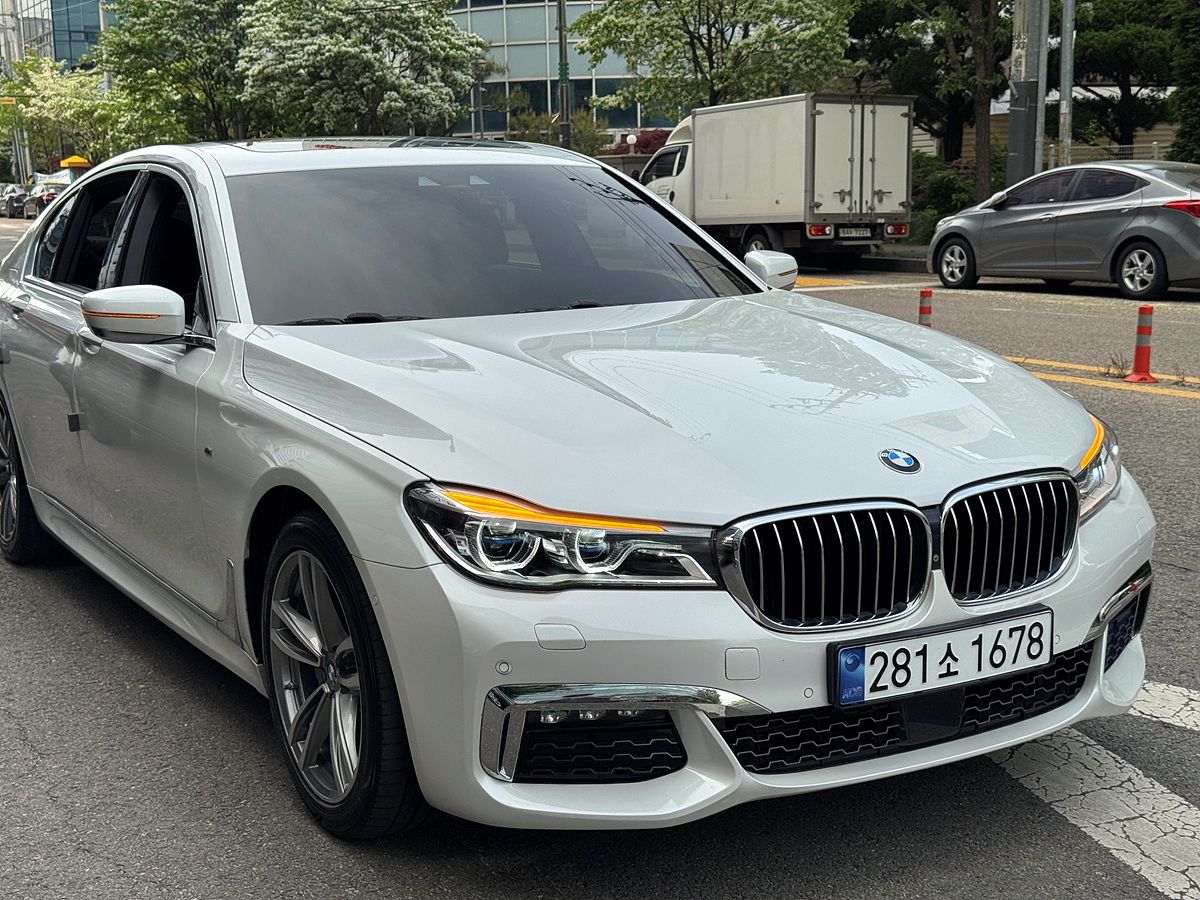 BMW 7-SERIES G11 2018