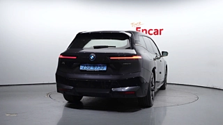 BMW IX 2021