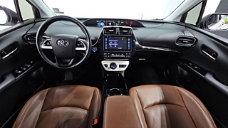 TOYOTA PRIUS 2018
