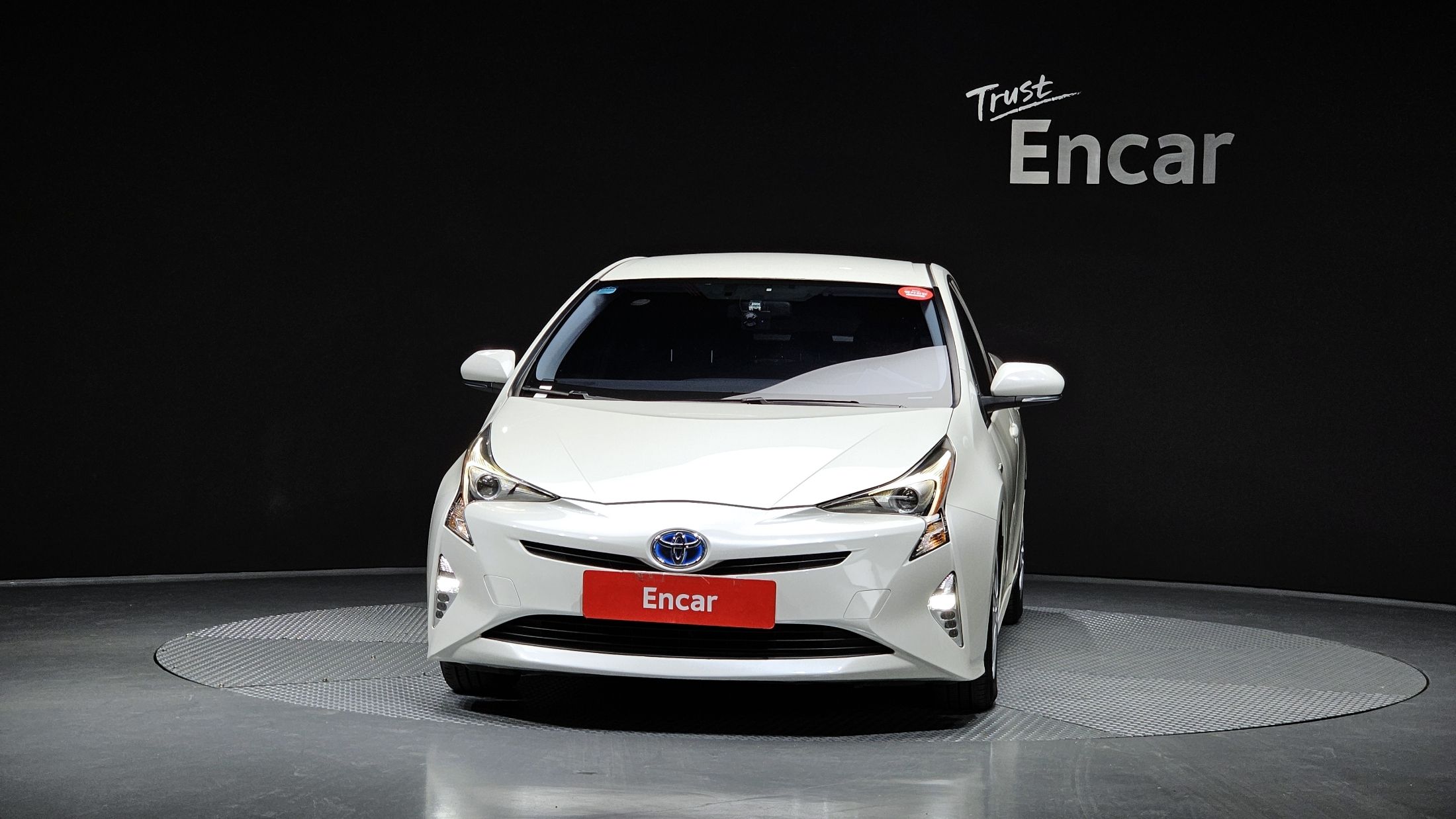 TOYOTA PRIUS 2017