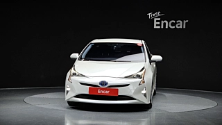 TOYOTA PRIUS 2017