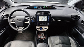 TOYOTA PRIUS 2017