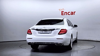 MERCEDES BENZ E-CLASS W213 2017