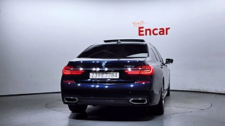 BMW 7-SERIES G11 2017