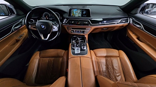 BMW 7-SERIES G11 2017