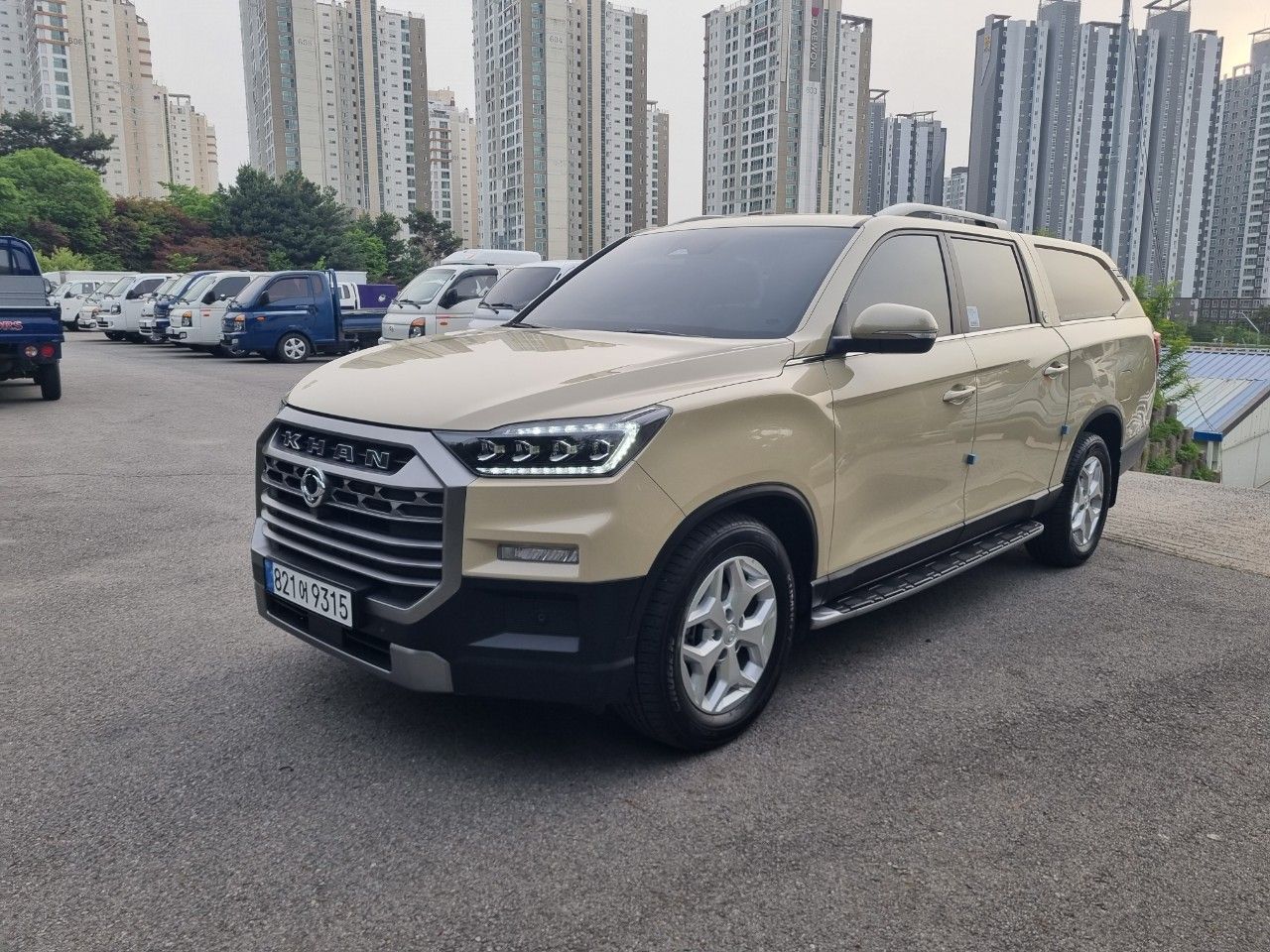 SSANGYONG REXTON SPORTS CAR