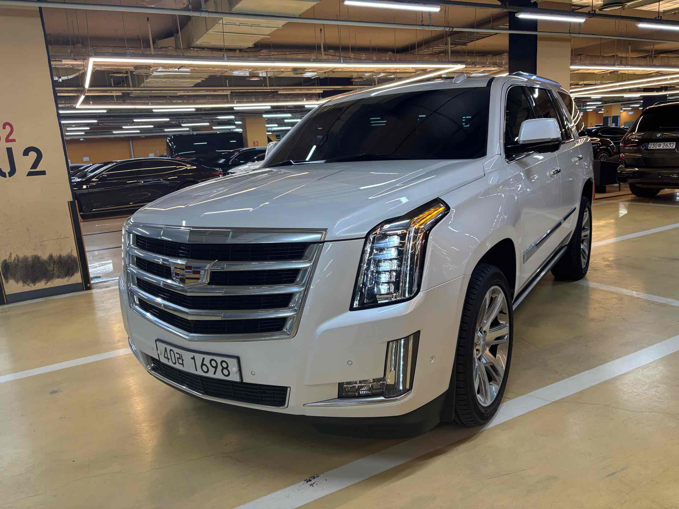 CADILLAC ESCALADE