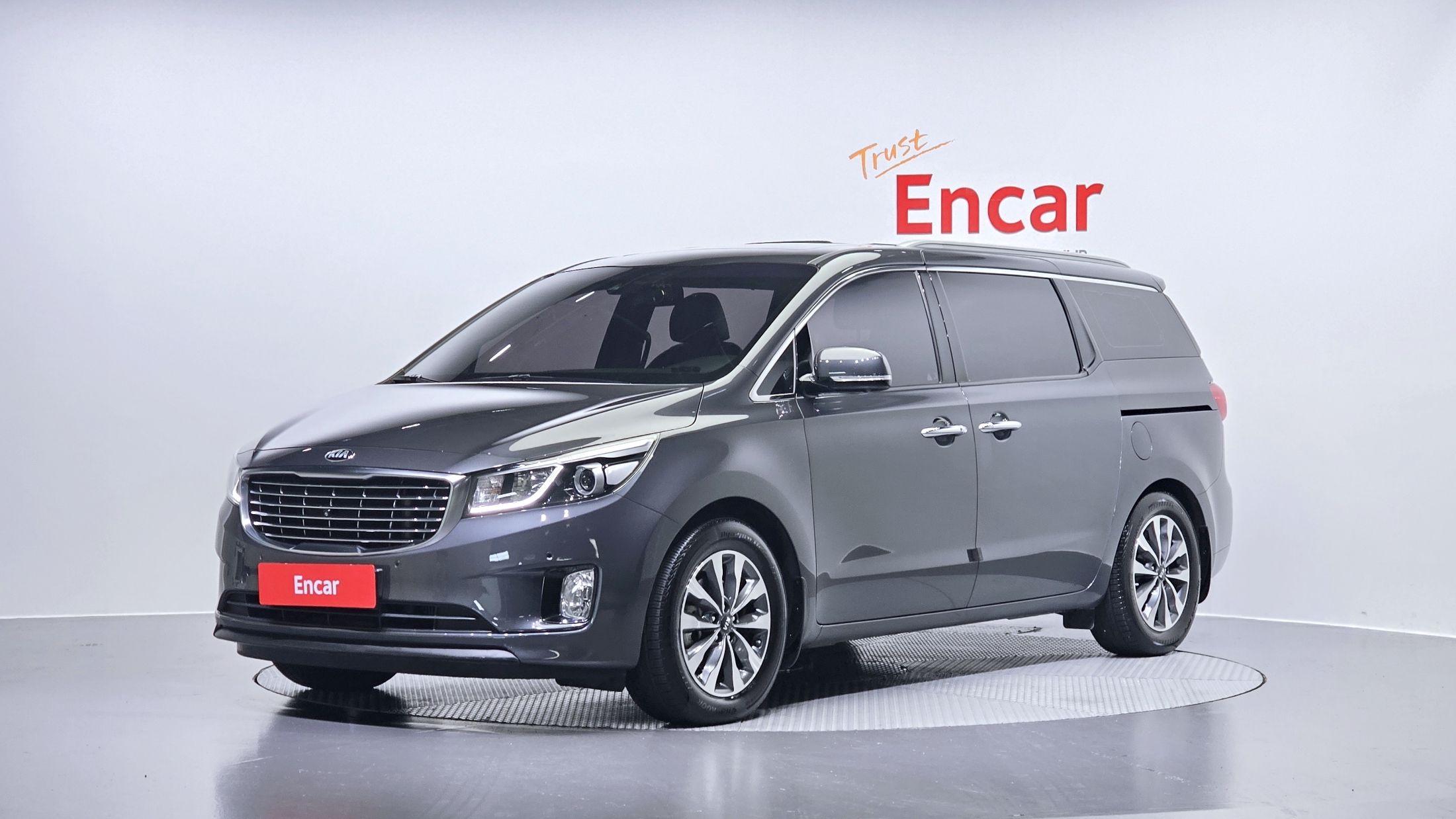KIA CARNIVAL 2014