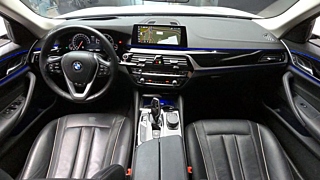 BMW 5-SERIES G30 2018