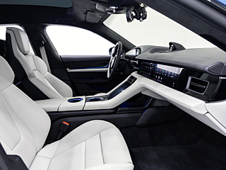 PORSCHE TAYCAN 2023