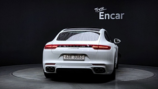 PORSCHE PANAMERA 971 2018