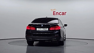 BMW 5-SERIES G30 2017