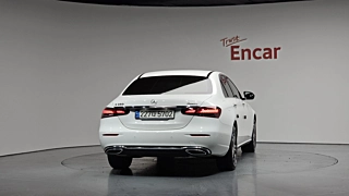 MERCEDES BENZ E-CLASS W213 2022