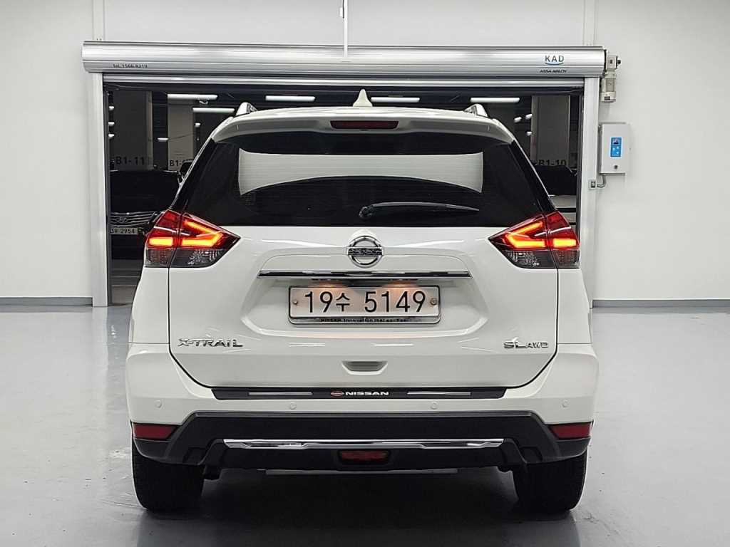 NISSAN X-TRAIL 2018