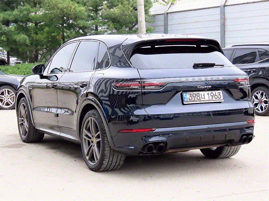 PORSCHE CAYENNE PO536 2020