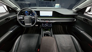 HYUNDAI GRANDEUR HYBRID GN7 2023