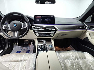 BMW 5-SERIES G30 2021