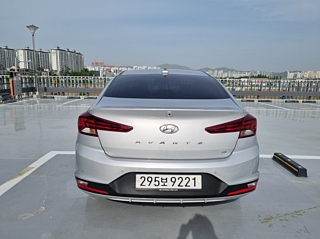 HYUNDAI AVANTE AD 2019
