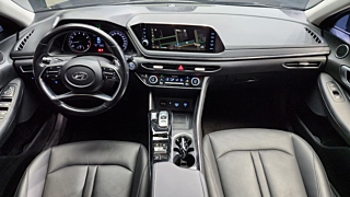 HYUNDAI SONATA DN8 2019