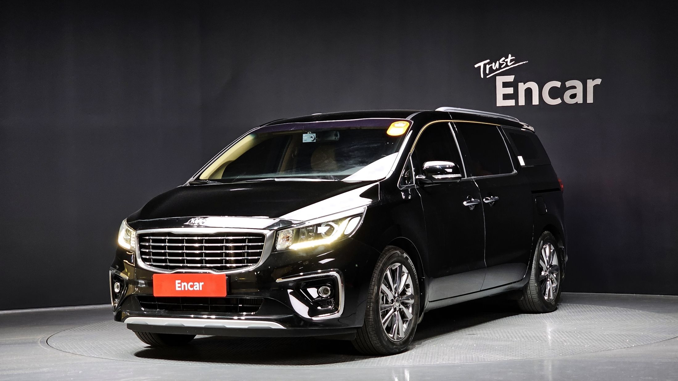 KIA CARNIVAL 2018