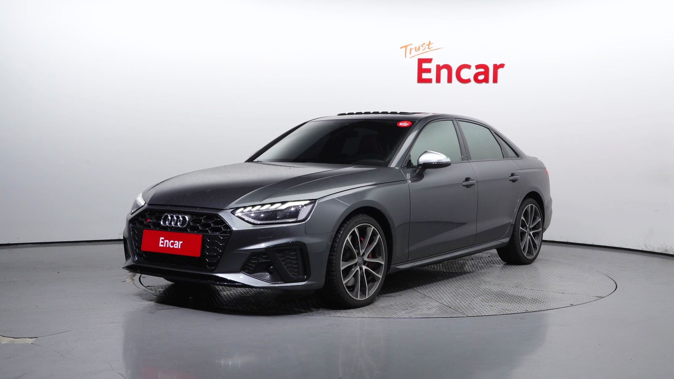 AUDI S4 B9
