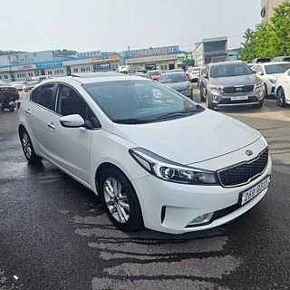 KIA K3 2016