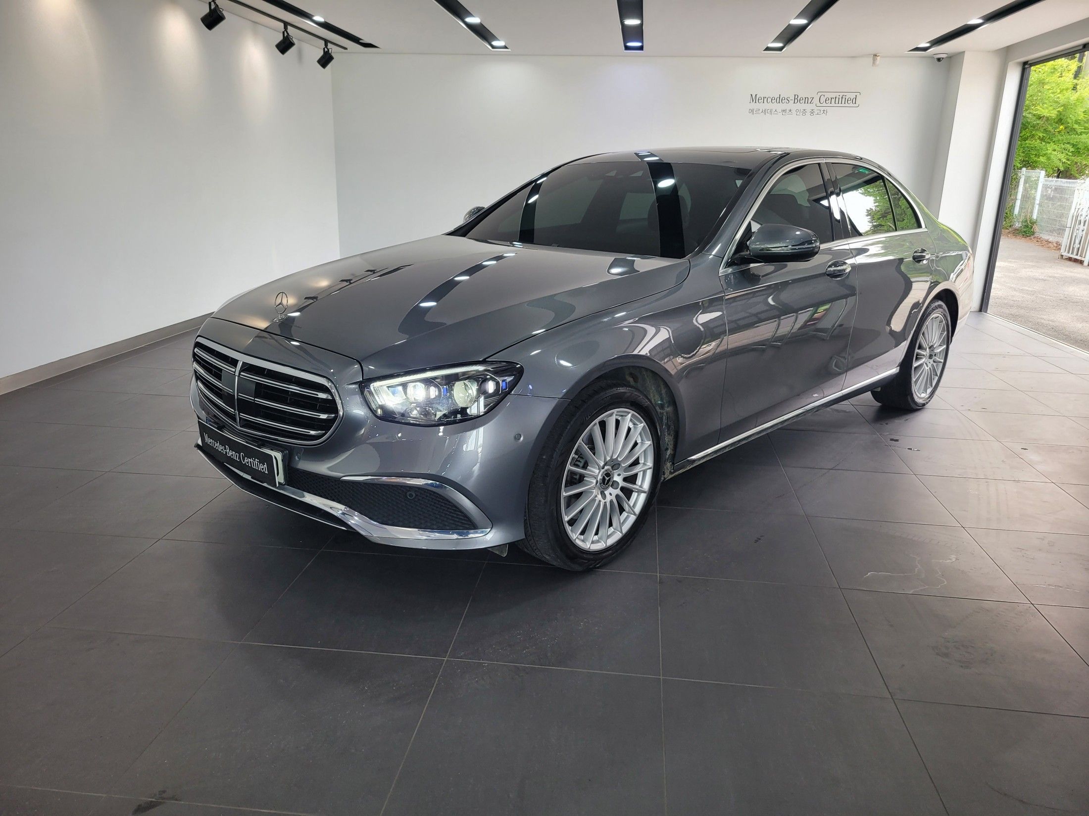 MERCEDES BENZ E-CLASS W213