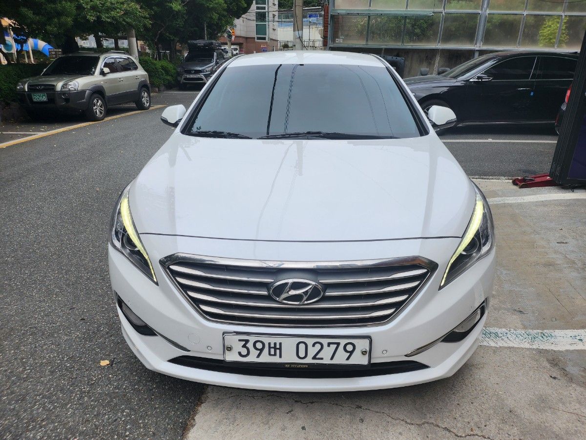 HYUNDAI SONATA LF 2016