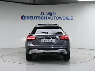 MERCEDES BENZ GLA-CLASS X156 2018