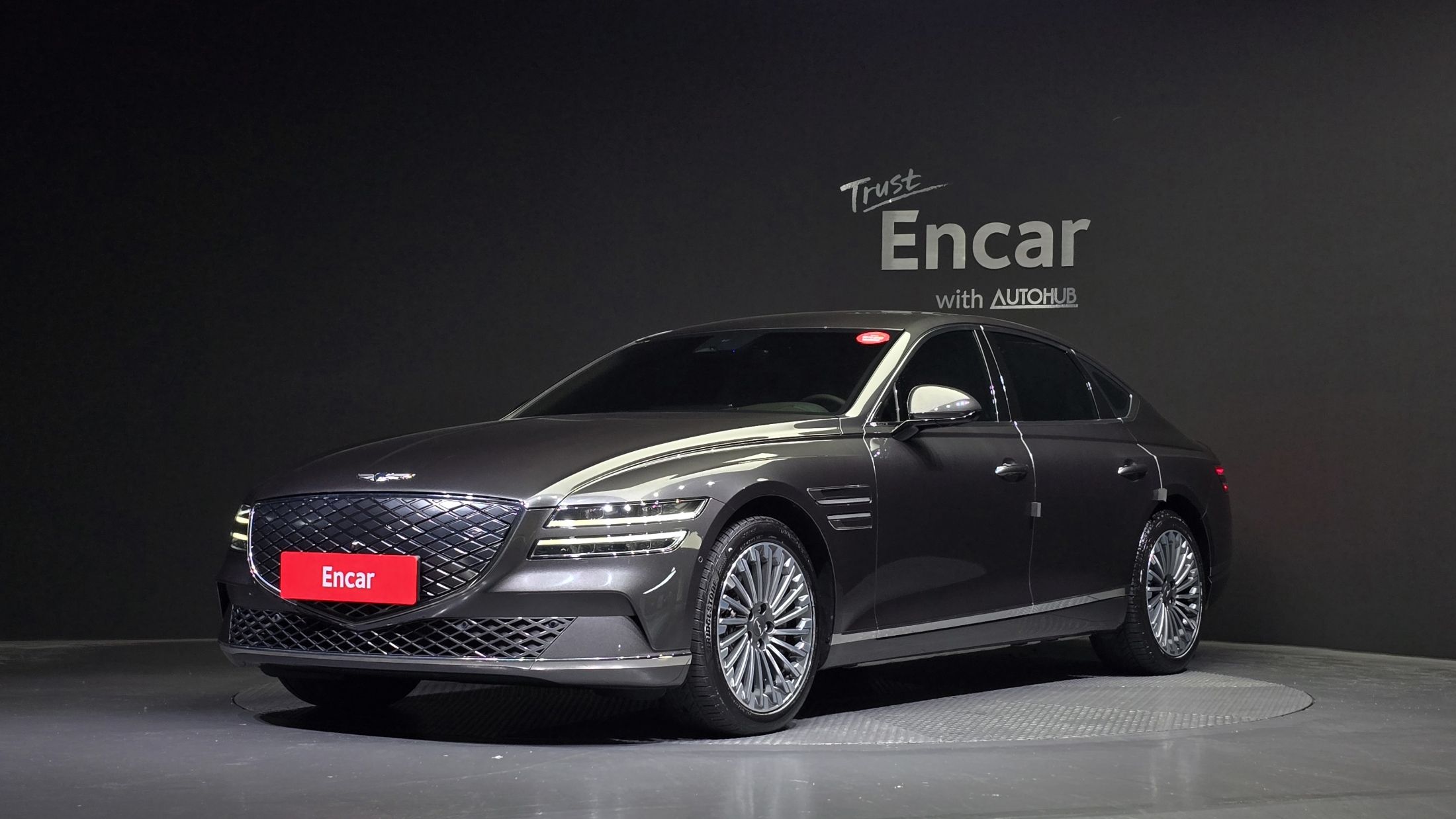 GENESIS ELECTRIC G80 RG3 2021