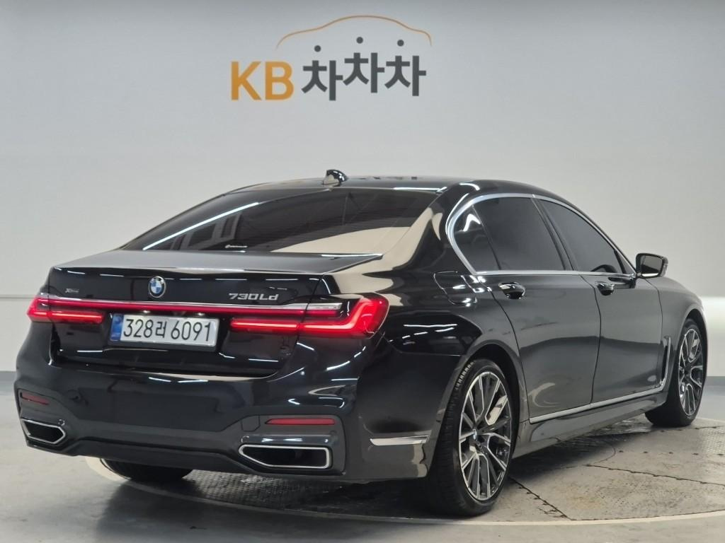 BMW 7-SERIES G11 2020