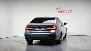 BMW 5-SERIES G30 2023