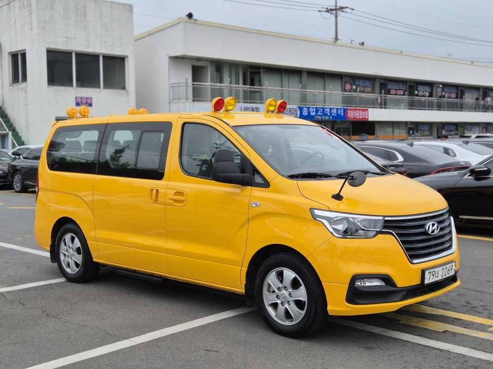 HYUNDAI STAREX GRAND 2021