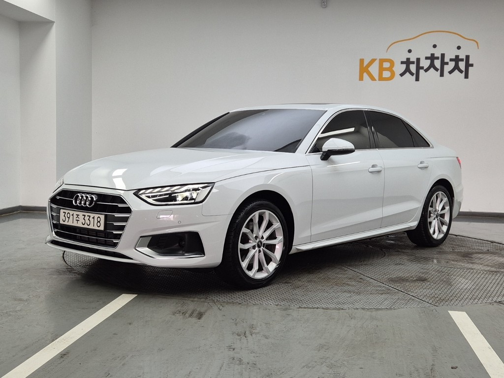 AUDI A4 B9 2023