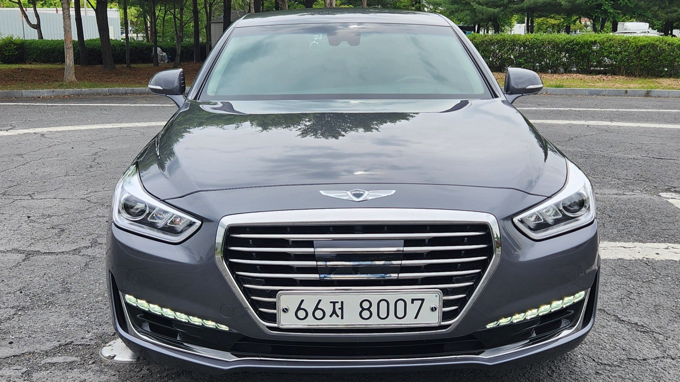 GENESIS EQ900 2016