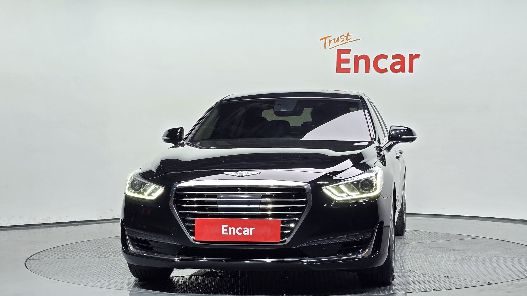 GENESIS EQ900 2016