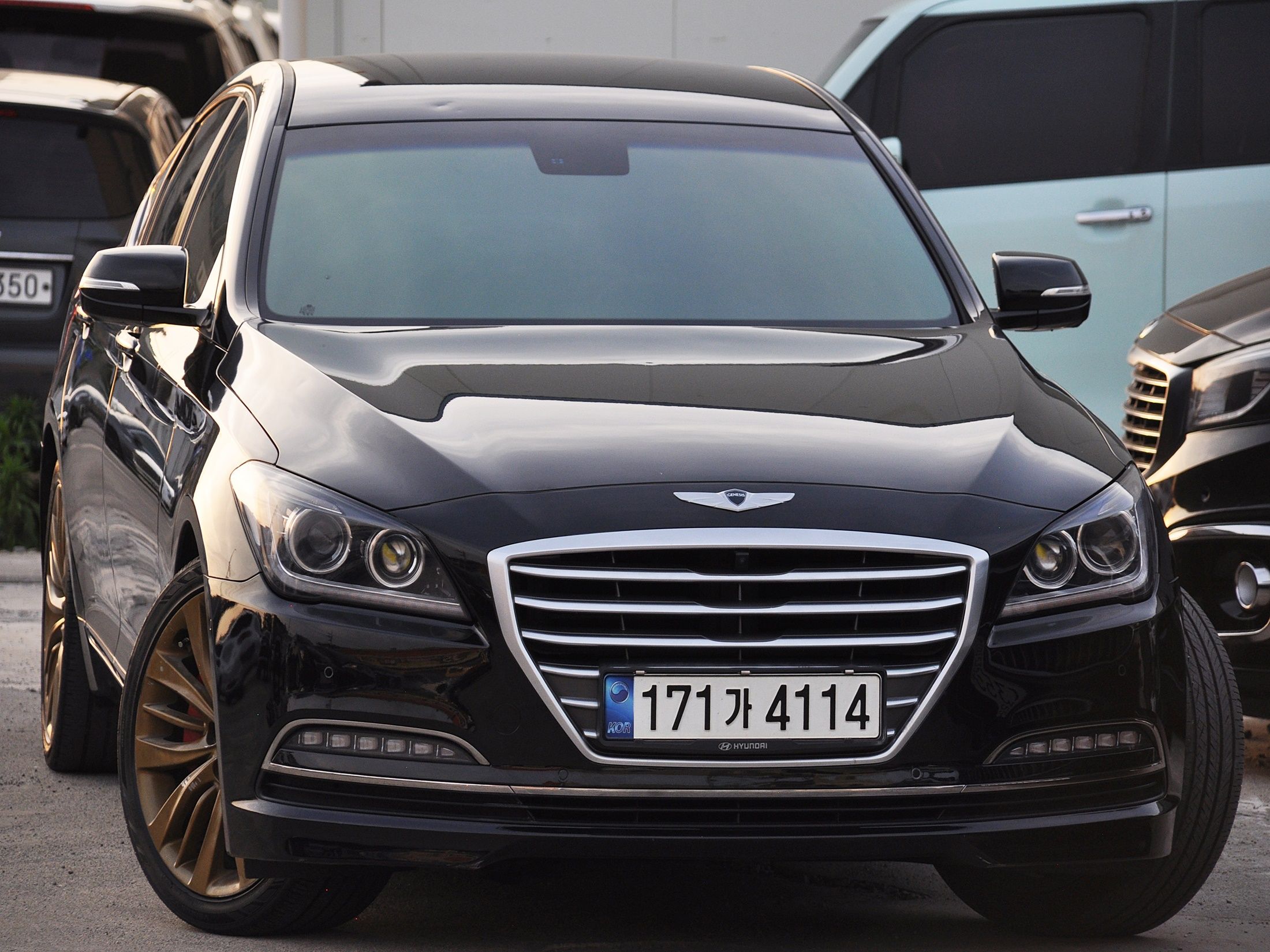 HYUNDAI GENESIS DH 2014