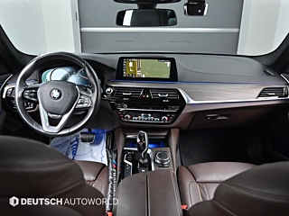 BMW 5-SERIES G30 2018