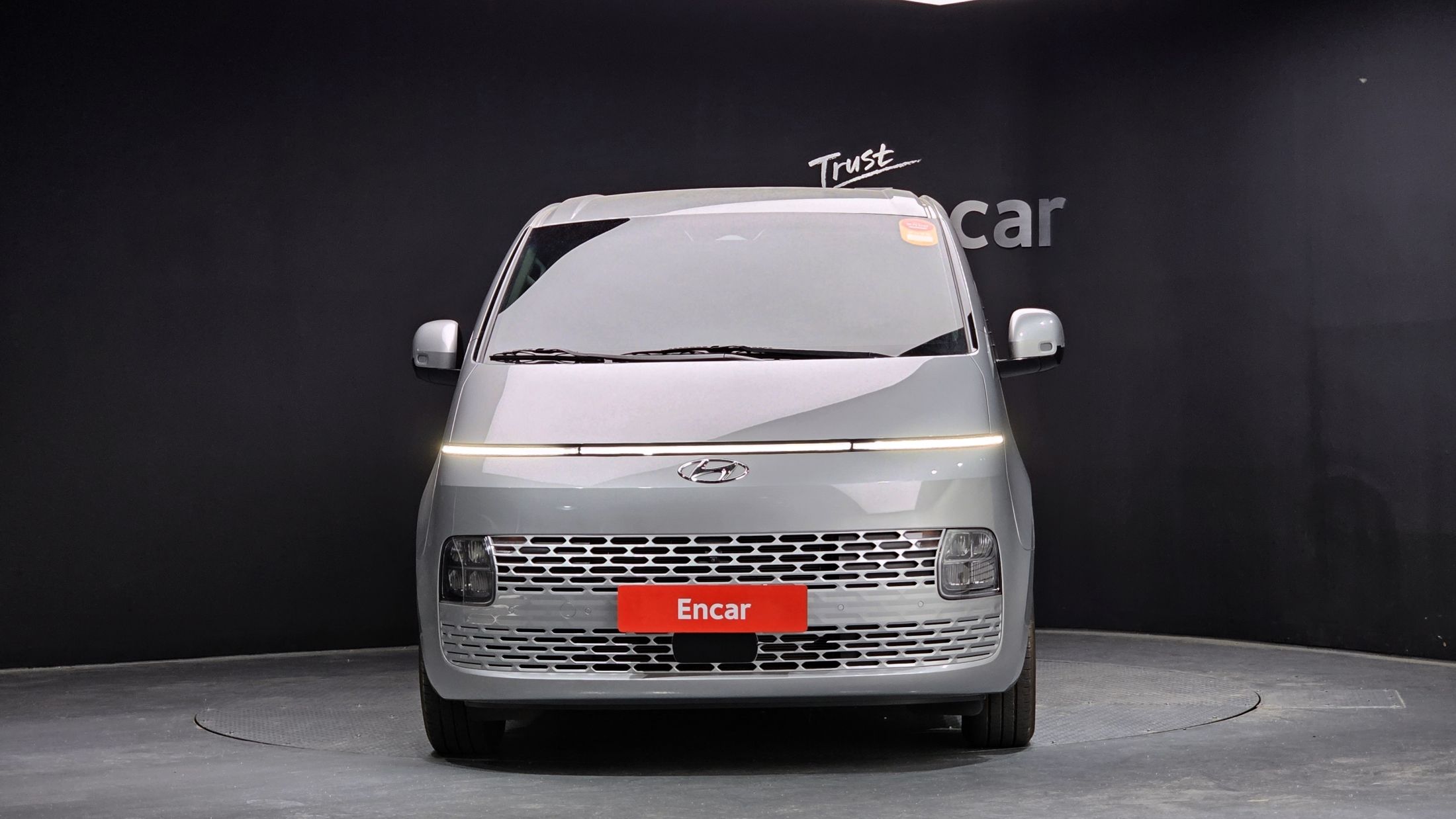 HYUNDAI STARIA 2023