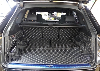 AUDI Q7 4M 2023