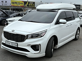 KIA CARNIVAL 2018