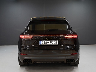 PORSCHE CAYENNE PO536 2023